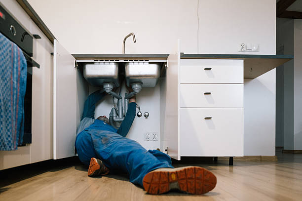 Professional Leak Detection technician working in Greenville, MI
